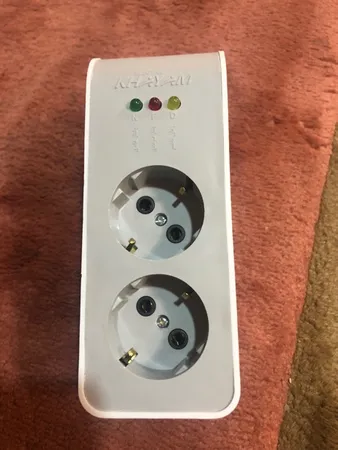 محافظ ولتاژ خیام الکتریک مدل KH8051