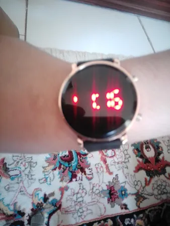 ساعت مچی دیجیتال دخترانه مدل Y1