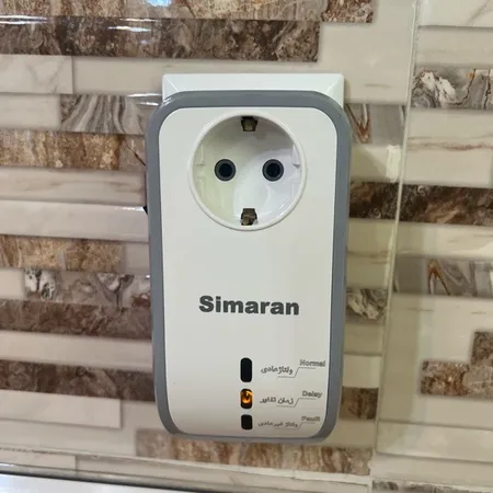 محافظ ولتاژ سیماران مدل SM-125EL-YA