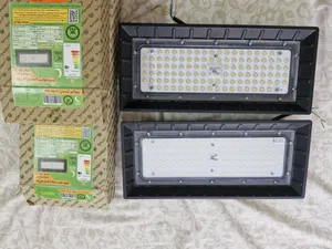 تجریه خرید پروژکتور 100وات پارس شعاع توس مدل آرتیمیس