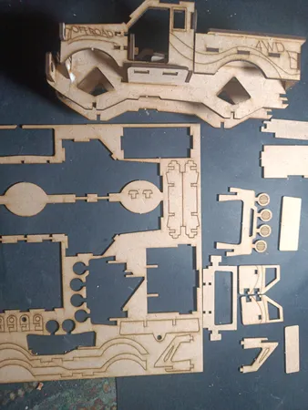 ساختنی مدل ماشین آفرود