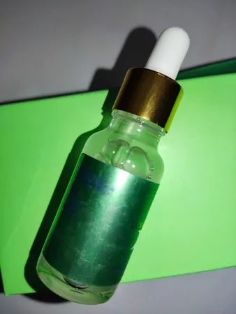 سرم پوست لاکچری کوین مدل کافئین حجم 30 میلی لیتر