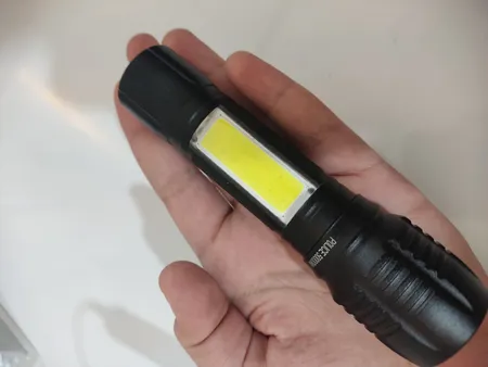 چراغ قوه مدل P.O.L 50000W