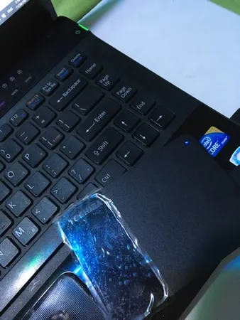 هارد اکسترنال توشیبا مدل Canvio Ready ظرفیت دو ترابایت دارای رابط USB Type-A 3.0