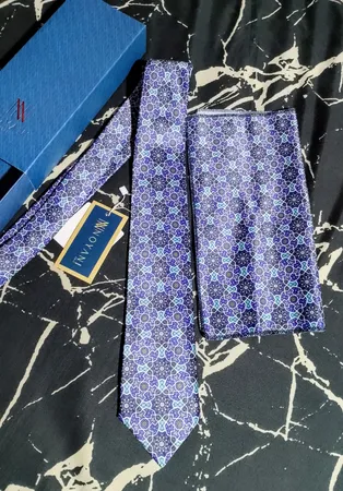 کراوات مردانه مدل کاشی کد ۱۲۷