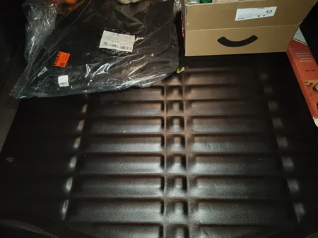 کفپوش سه بعدی صندوق خودرو پانیذ مدل EVA مناسب برای تارا