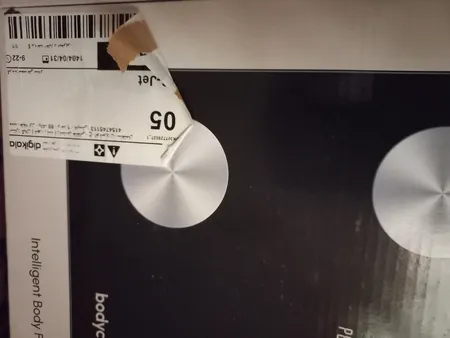 ترازو دیجیتال بادی کر مدل BFISW01