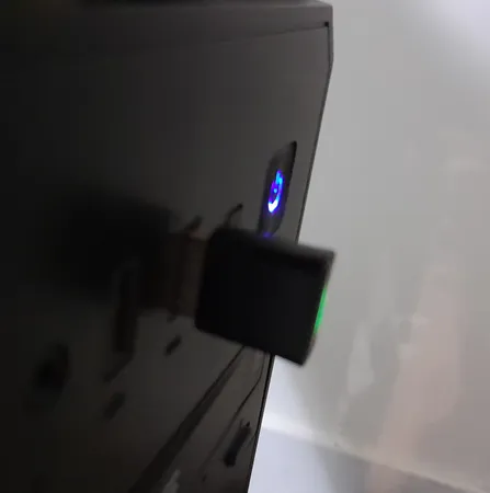 دانگل بلوتوث باسئوس مدل BA07