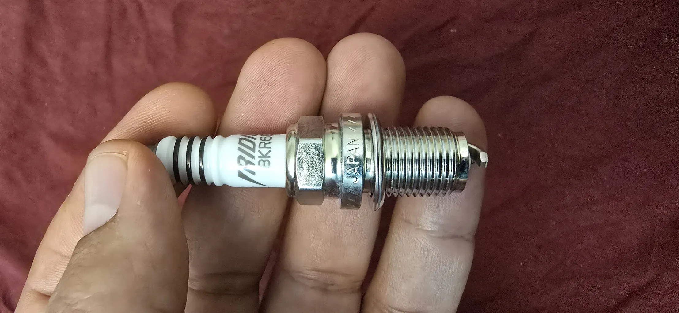 شمع خودرو ان جی کی  مدل  BKR6EIX-6418 بسته 4عددی