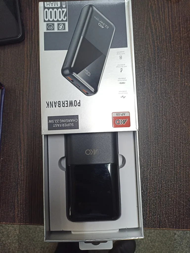 پاوربانک آکو مدل AP-09 ظرفیت 20000 میلی آمپر ساعت