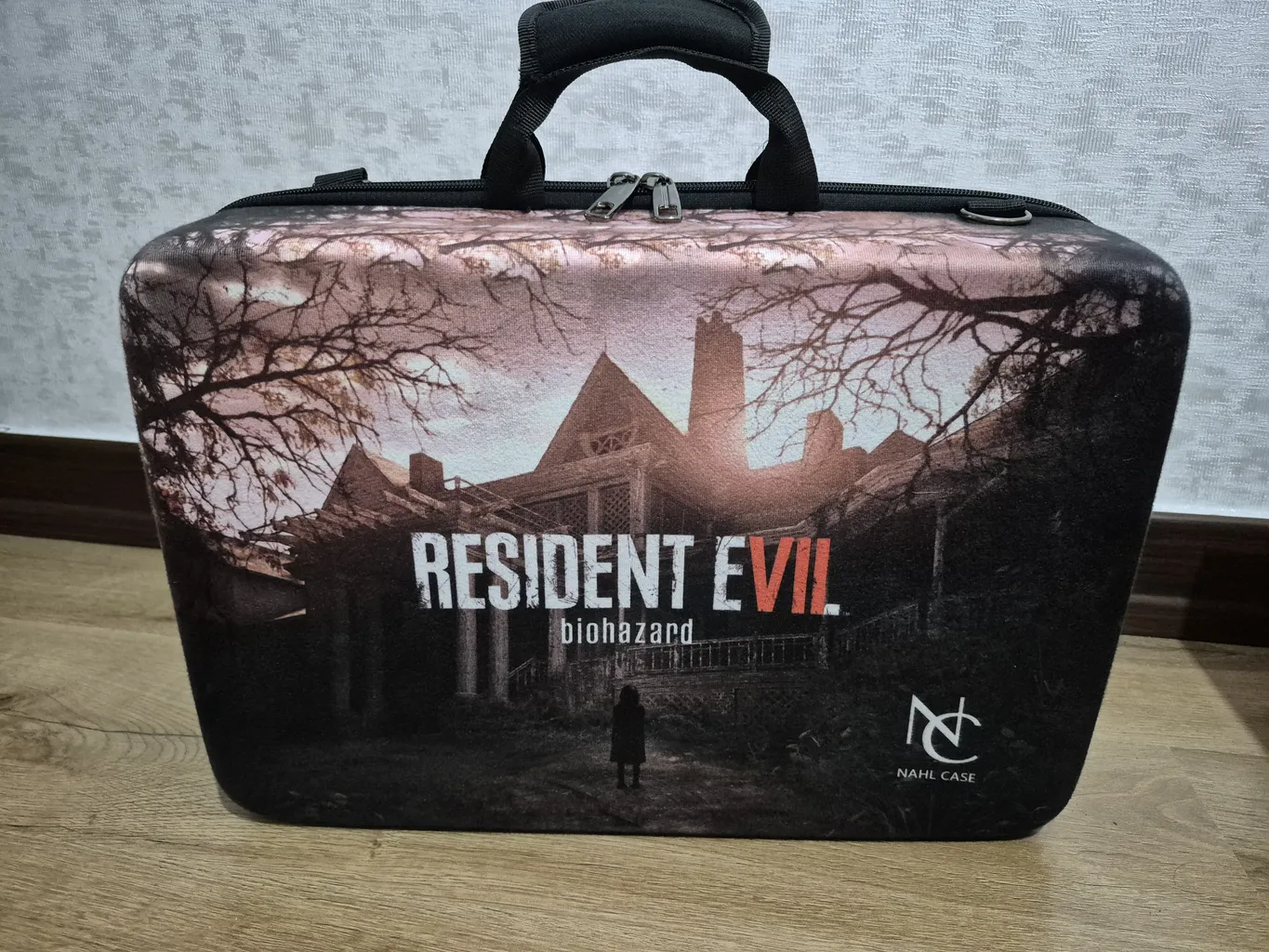 کیف حمل کنسول ps5 نهل مدل اویل اسلیم