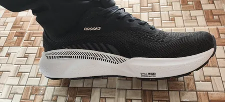 کفش رانینگ مردانه بروکس مدل Adrenaline GTS24