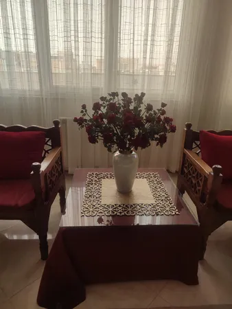 گلدان دکوری مدل شیشه ای سوزی Suzy