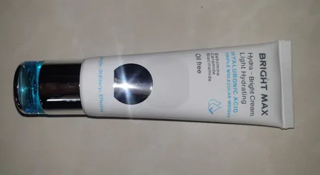 کرم آبرسان برایت مکس مدل هیالورونیک‌اسید حجم 50 میلی‌لیتر