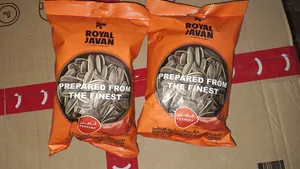 تجریه خرید تخمه آفتابگردان برشته  فلفلی رویال جوان - 100 گرم