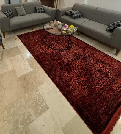 فرش ماشینی کرامتیان طرح بلوچی کد 4114A زمینه لاکی