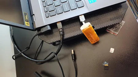 پایه خنک کننده  لپ تاپ وزیر مدل M10B