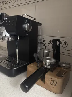 استند پرتافیلتر باریستا اسپیس مدل چوبی کد 58