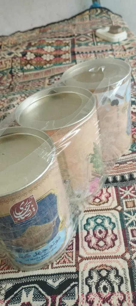 قوتو چهل گیاه ممتاز رضا بیجاری کرمان - 900 گرم بسته 3 عددی