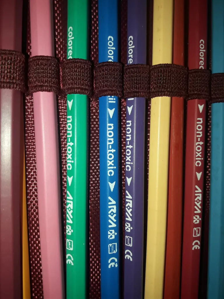 مداد رنگی 2+24 رنگ آریا مدل 3017