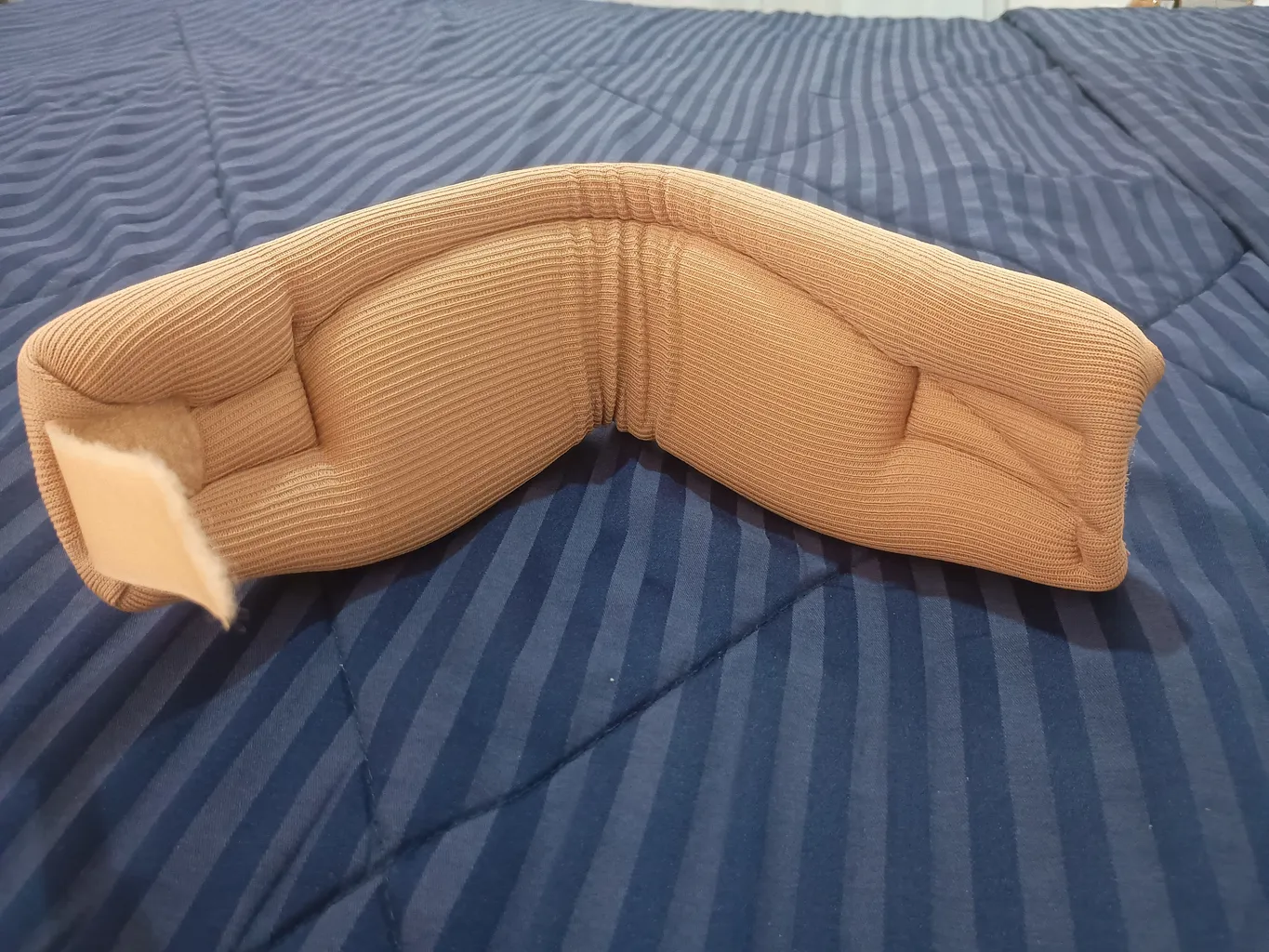 گردن بند طبی سما طب پاکان مدل 1021