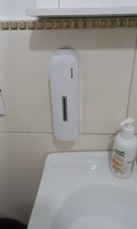 پمپ مایع دستشویی ایمن آب مدل royan