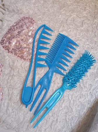 شانه مو کد TR بسته دو عددی به همراه برس مو