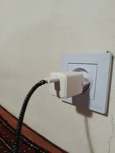 تجریه خرید شارژر دیواری 20 وات راو پاور مدل PC-167