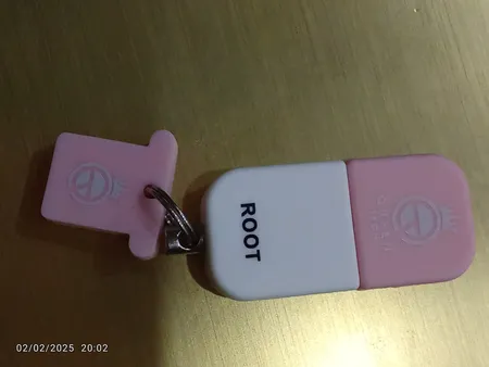 فلش مموری کوئین تک مدل ROOT ظرفیت 64 گیگابایت