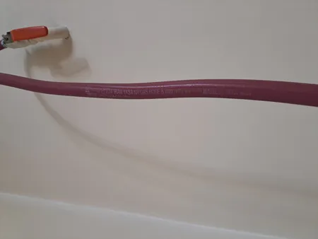 شلنگ گاز ایران یاسا مدل  دولایه ضدحریق نخ دار کد  8mm