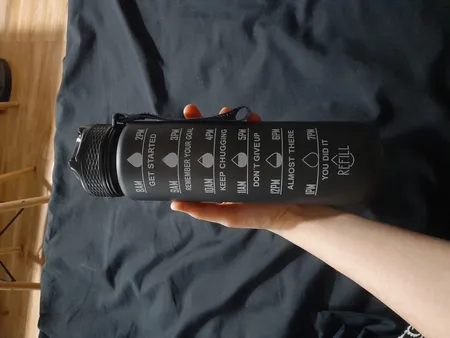 قمقمه مدل ورزشی گنجایش 1 لیتر