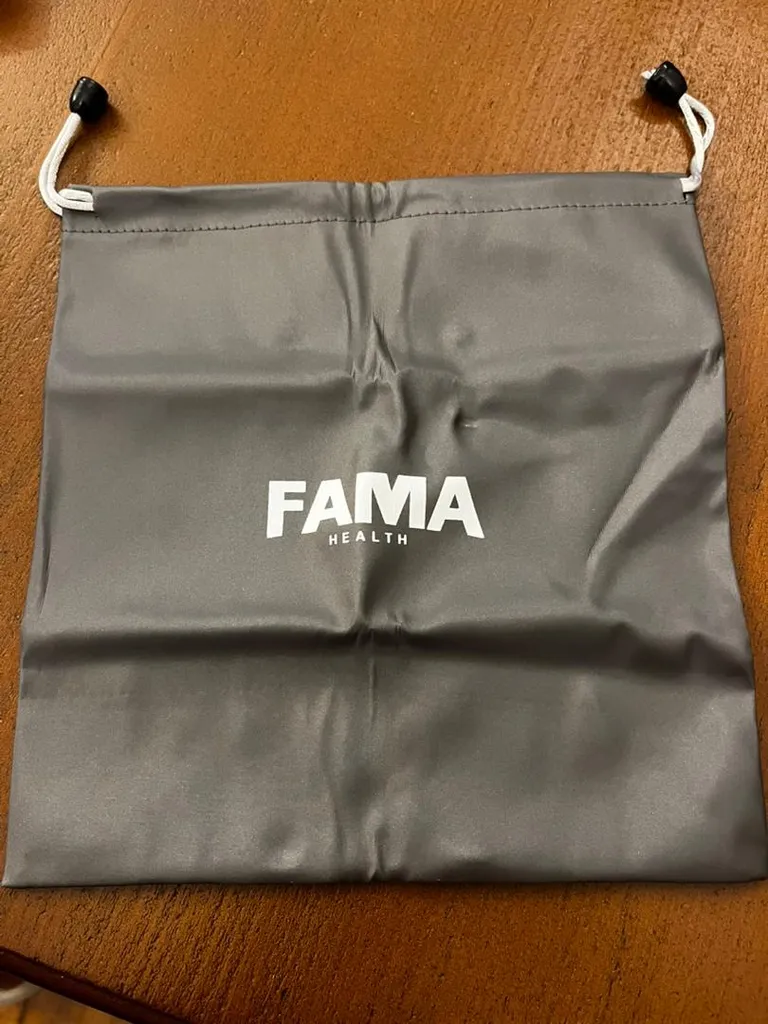 فشارسنج بازویی دیجیتال فاما هلث مدل U81CH