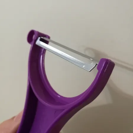 پوست کن کیساگ مدل Crossbow