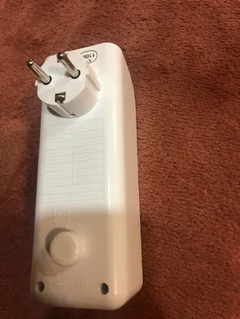 محافظ ولتاژ خیام الکتریک مدل KH8051