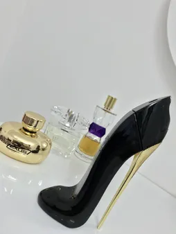 ادو پرفیوم زنانه فراگرنس ورد مدل Chic Girl حجم 90 میلی لیتر