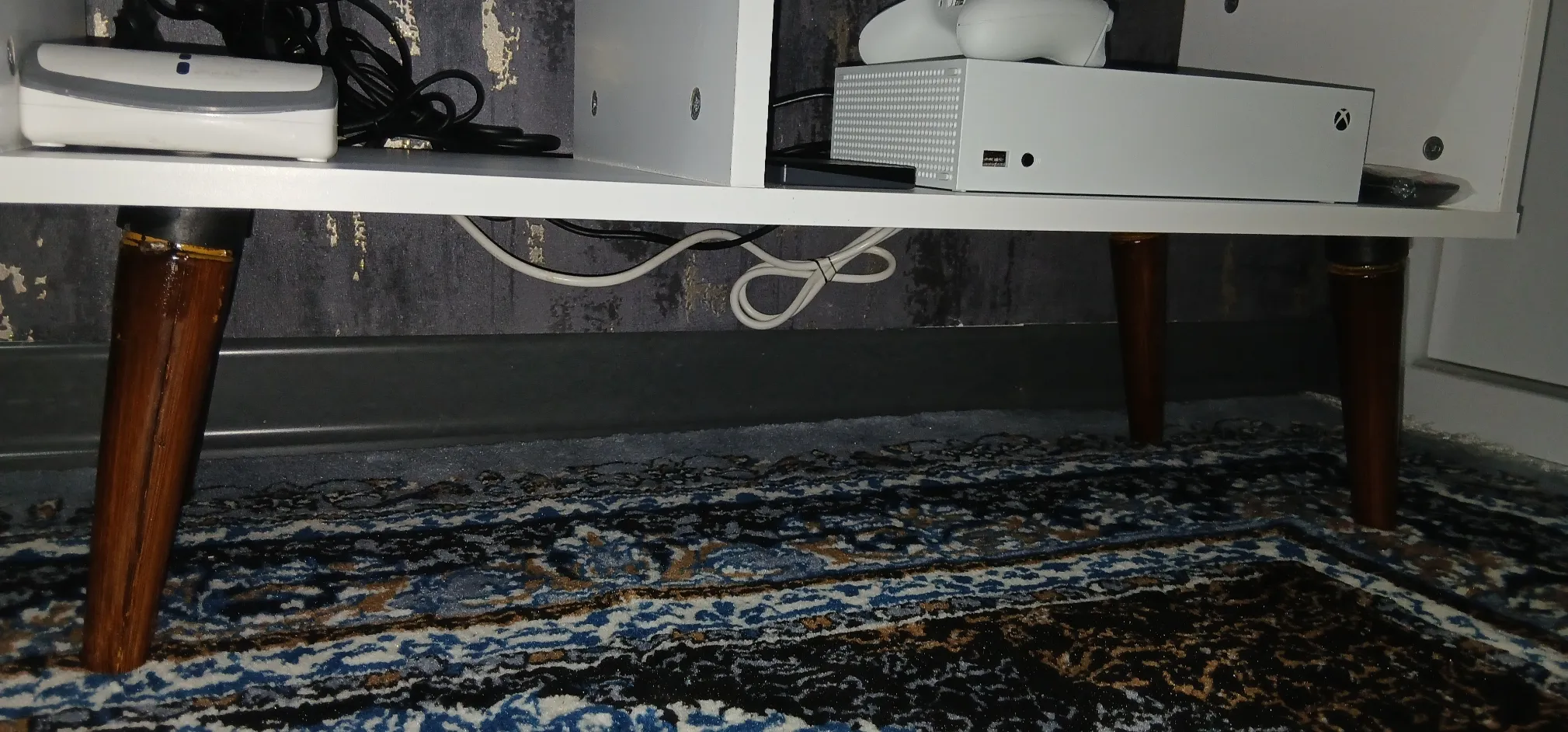 میز تلویزیون مدل ترمه 81