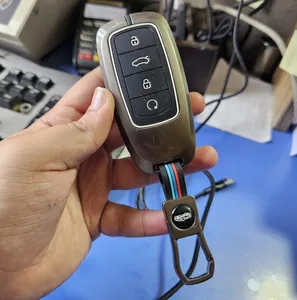 تجریه خرید قاب ریموت و جاسوئیچی فلزی خودرو چیکال مدل P-895 مناسب برای فونیکس