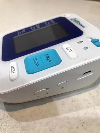 فشارسنج سخنگو زیکلاس مد مدل B01