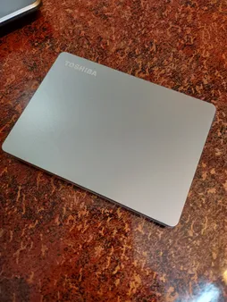 هارد اکسترنال توشیبا مدل Canvio Flex ظرفیت دو ترابایت دارای رابط USB Type-A 3.2
