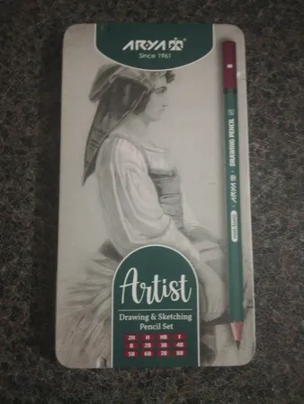 مداد طراحی آریا مدل Artist کد 002-3075 مجموعه 12 عددی