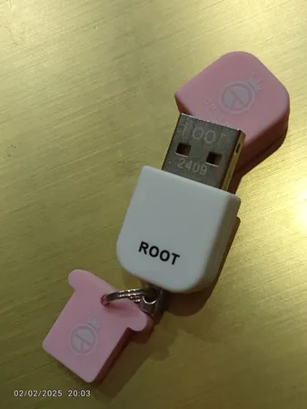 فلش مموری کوئین تک مدل ROOT ظرفیت 64 گیگابایت