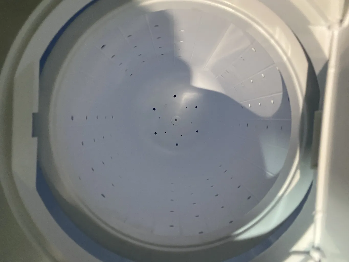 ماشین لباسشویی 8.5 کیلوگرم نیمه اتوماتیک ریتون مدل RWM-8502