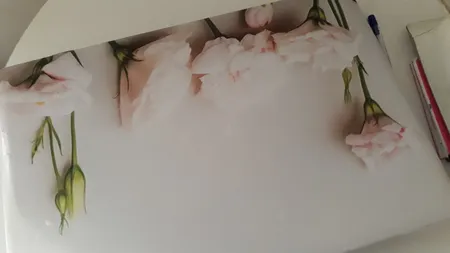 استیکر لپ تاپ کد D01 به همراه برچسب حروف فارسی کیبورد