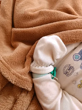 دستکش نوزادی آدمک مدل Sun