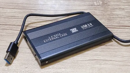 باکس تبدیل SATA به USB 3.0 مدل NM-FB فلزی 2.5 اینچی