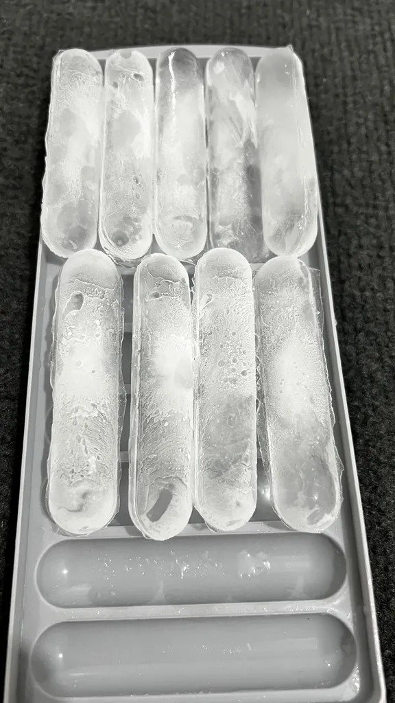 قالب یخ پلاستیکی مدل 23 8 بسته 3 عددی