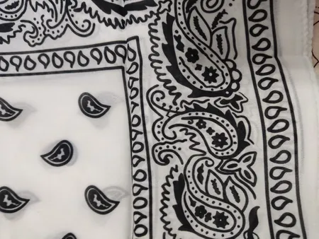 دستمال سر و گردن مدل khavar012