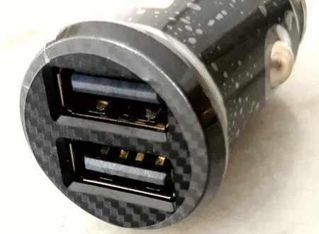 شارژر فندکی باسئوس مدل Grain