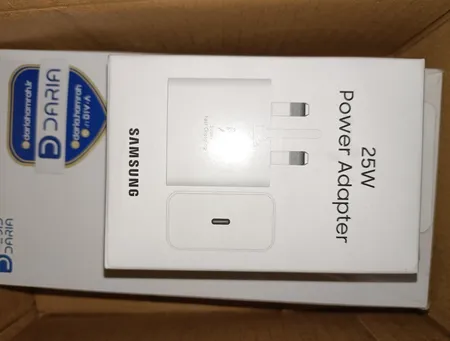 گوشی موبایل داریا مدل bond 5G دو سیم کارت ظرفیت 256 گیگابایت و رم 8 گیگابایت به همراه شارژر