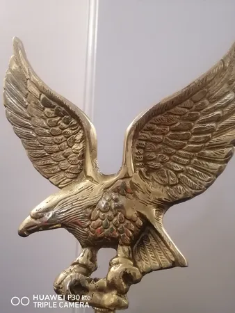 مجسمه عقاب پایه کریستال کد 020030016